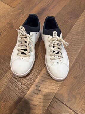 On the Roger Advantage Size 9